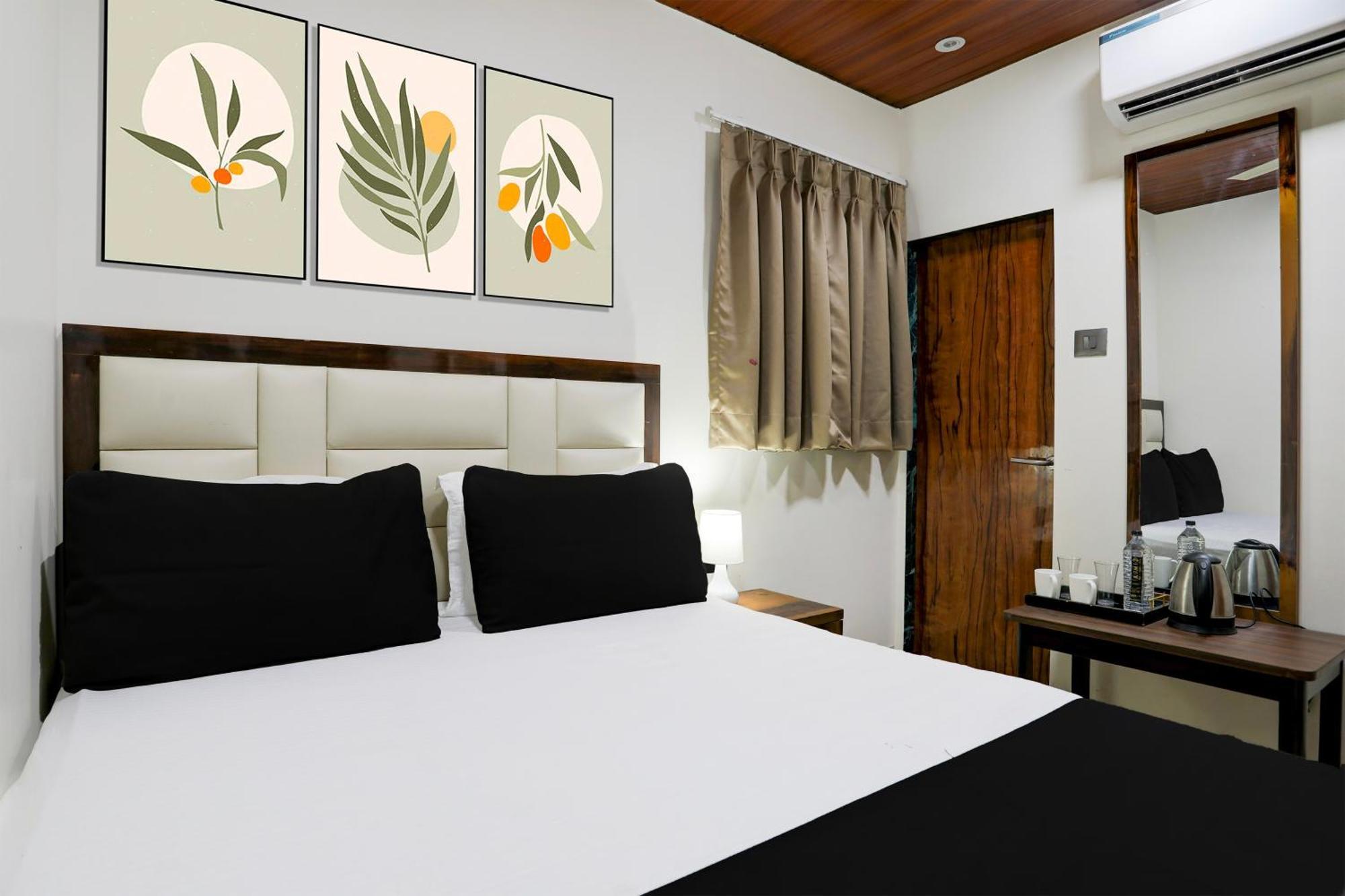 Hotel O Akshay 4*